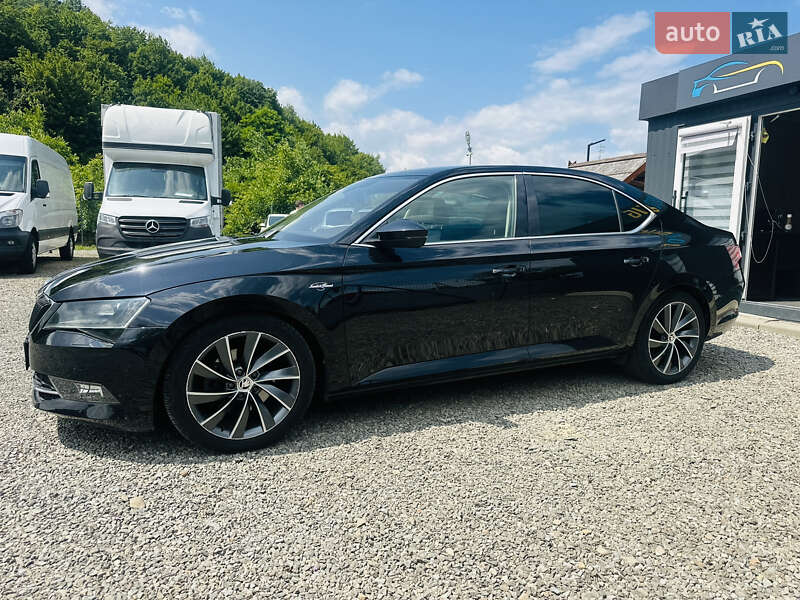 Лифтбек Skoda Superb 2017 в Иршаве