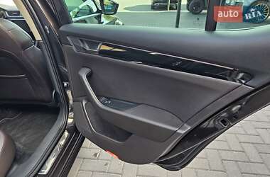 Лифтбек Skoda Superb 2016 в 