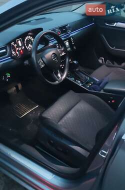 Лифтбек Skoda Superb 2015 в 