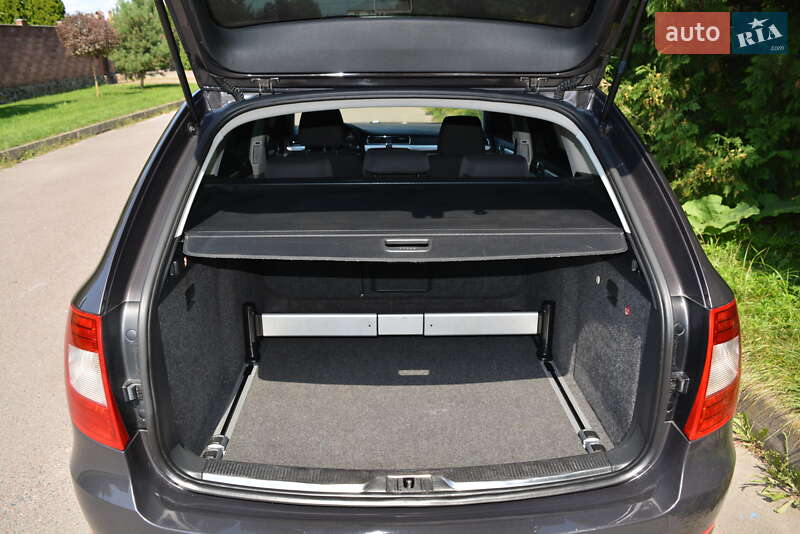 Универсал Skoda Superb 2010 в Ровно