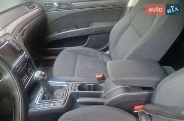 Універсал Skoda Superb 2011 в 