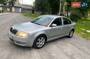 Ліфтбек Skoda Superb 2002 в Києві