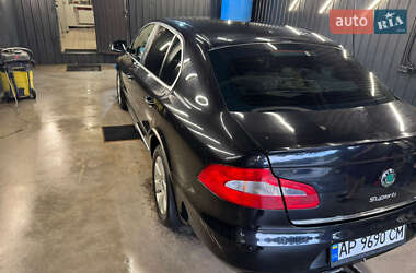 Лифтбек Skoda Superb 2011 в 