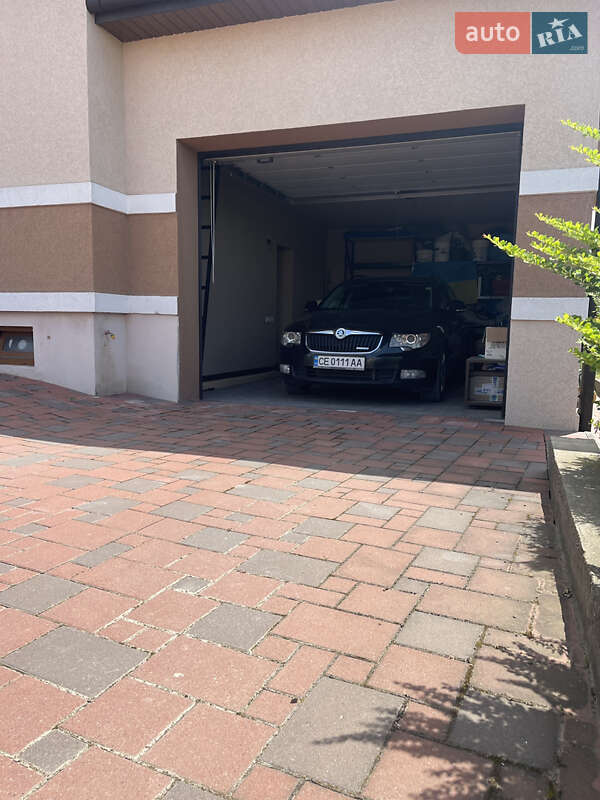 Універсал Skoda Superb 2012 в Чернівцях