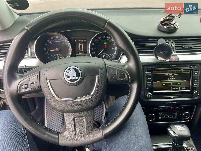 Универсал Skoda Superb 2011 в Киеве