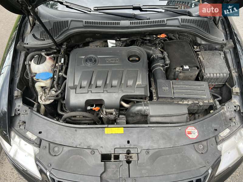 Универсал Skoda Superb 2011 в Киеве