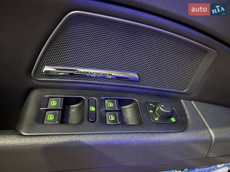 Универсал Skoda Superb 2011 в Киеве