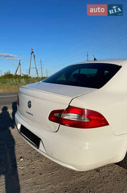 Лифтбек Skoda Superb 2009 в 
