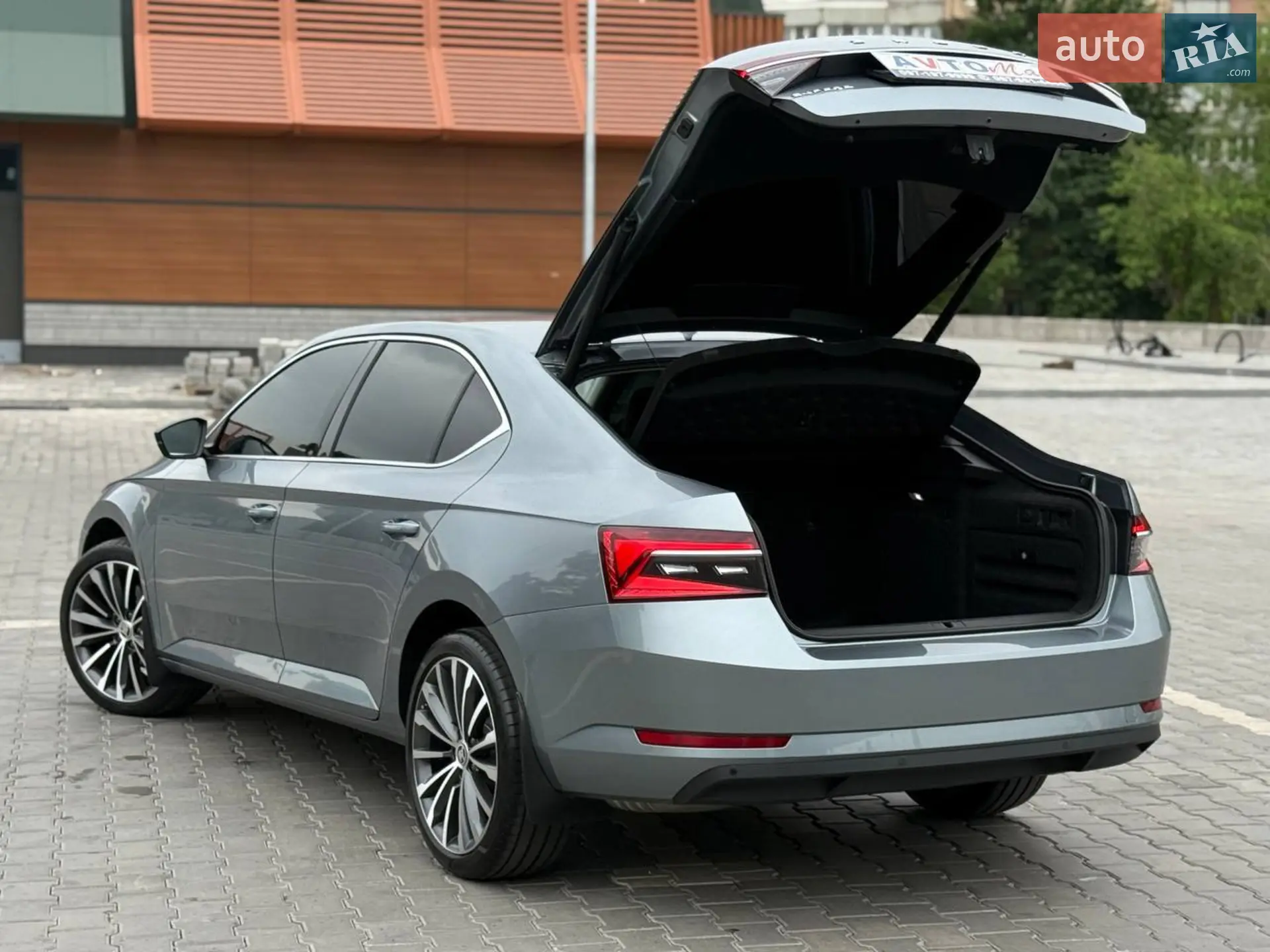 2021 Skoda Superb - мініатюра 8