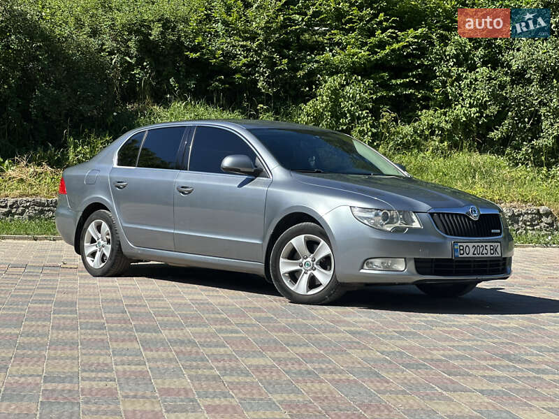 Skoda Superb 2012