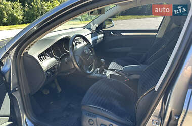 Лифтбек Skoda Superb 2012 в 