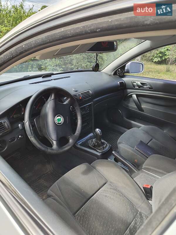 Лифтбек Skoda Superb 2002 в Полтаве