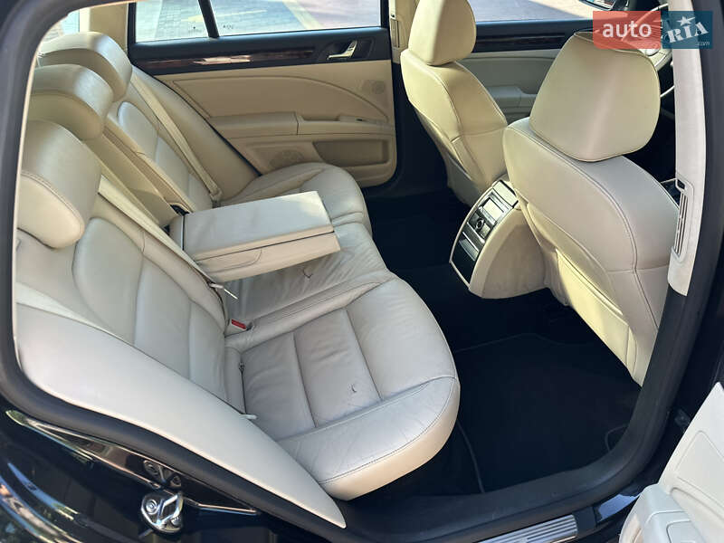 Универсал Skoda Superb 2012 в Ровно