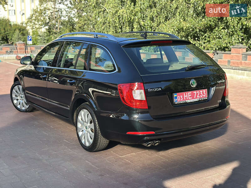 Универсал Skoda Superb 2012 в Ровно