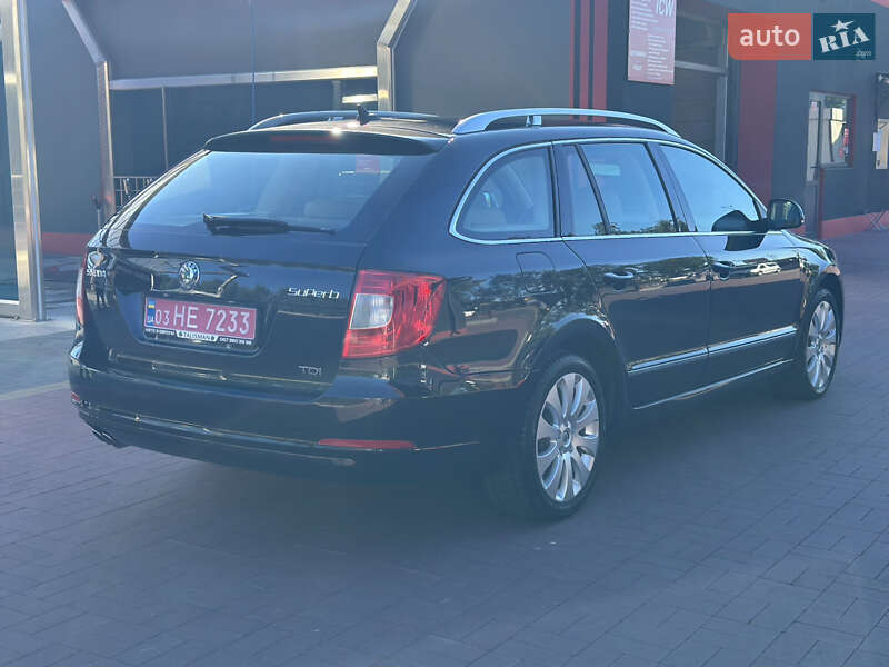 Универсал Skoda Superb 2012 в Ровно