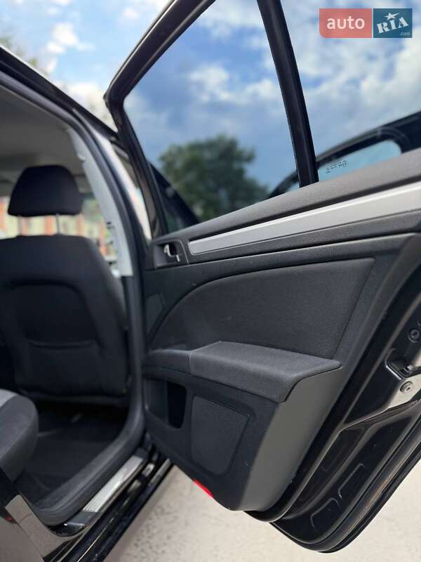 Лифтбек Skoda Superb 2011 в Красилове