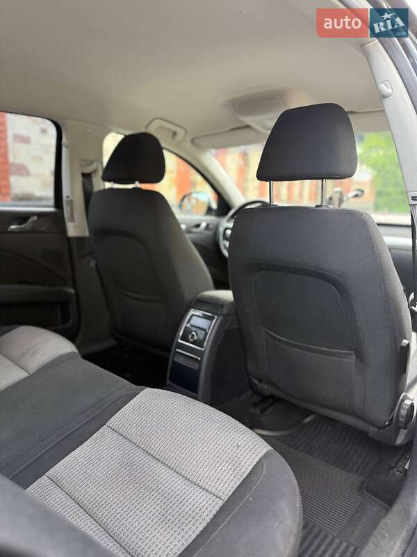 Лифтбек Skoda Superb 2011 в Красилове