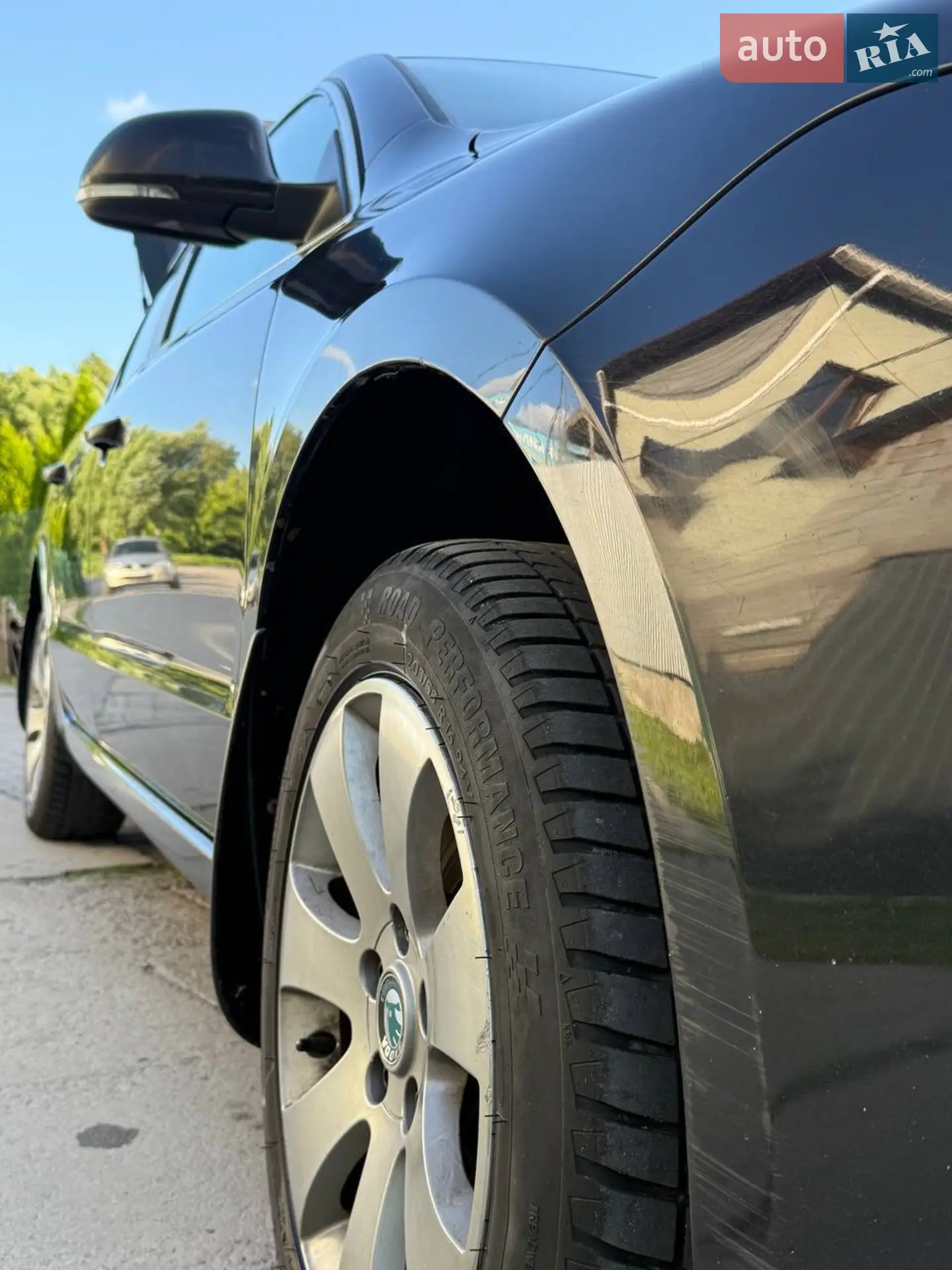 2011 Skoda Superb - мініатюра 11