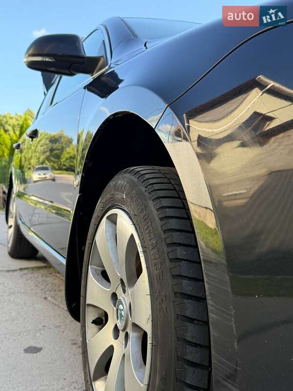 Лифтбек Skoda Superb 2011 в Красилове