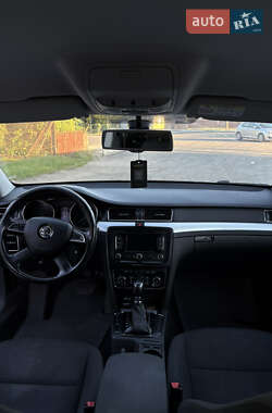 Ліфтбек Skoda Superb 2014 в 