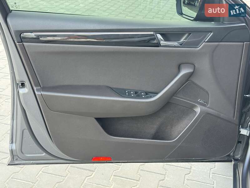 Лифтбек Skoda Superb 2018 в Луцке