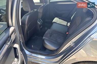Лифтбек Skoda Superb 2016 в 