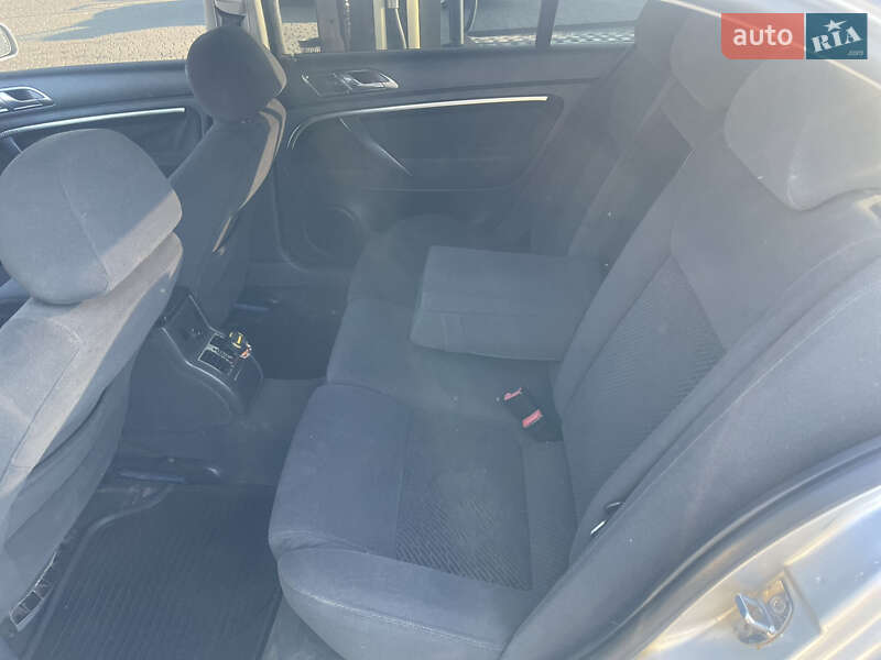 Лифтбек Skoda Superb 2006 в Мукачево