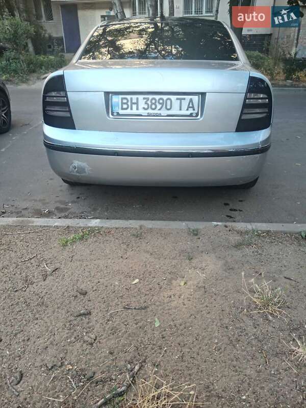 Лифтбек Skoda Superb 2005 в Одессе