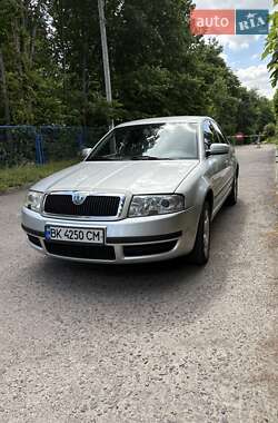 Лифтбек Skoda Superb 2005 в Ровно