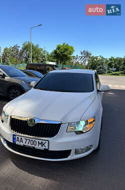 Ліфтбек Skoda Superb 2013 в Києві