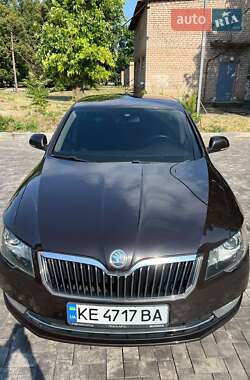 Лифтбек Skoda Superb 2013 в Кривом Роге