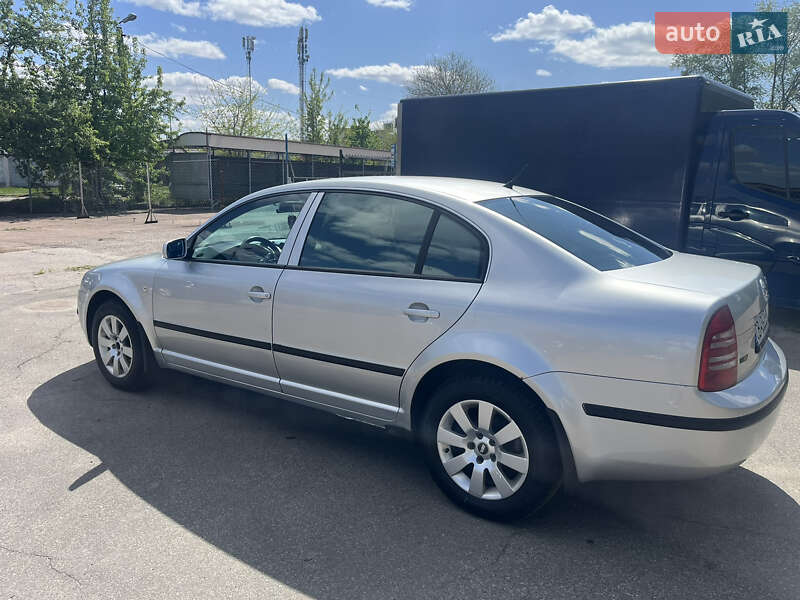 Ліфтбек Skoda Superb 2005 в Прилуках