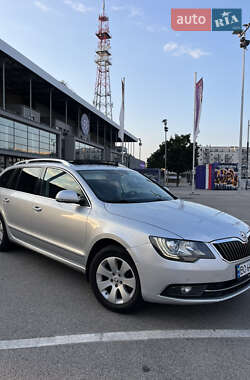 Универсал Skoda Superb 2014 в 