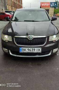 Ліфтбек Skoda Superb 2008 в Кореці