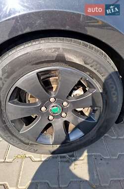 Универсал Skoda Superb 2012 в 