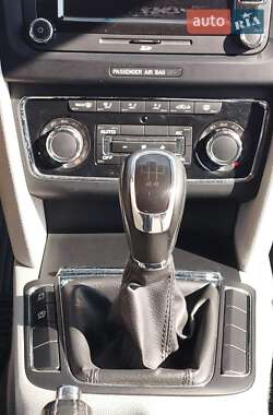 Универсал Skoda Superb 2012 в 