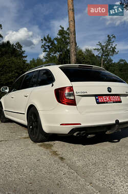 Универсал Skoda Superb 2014 в 