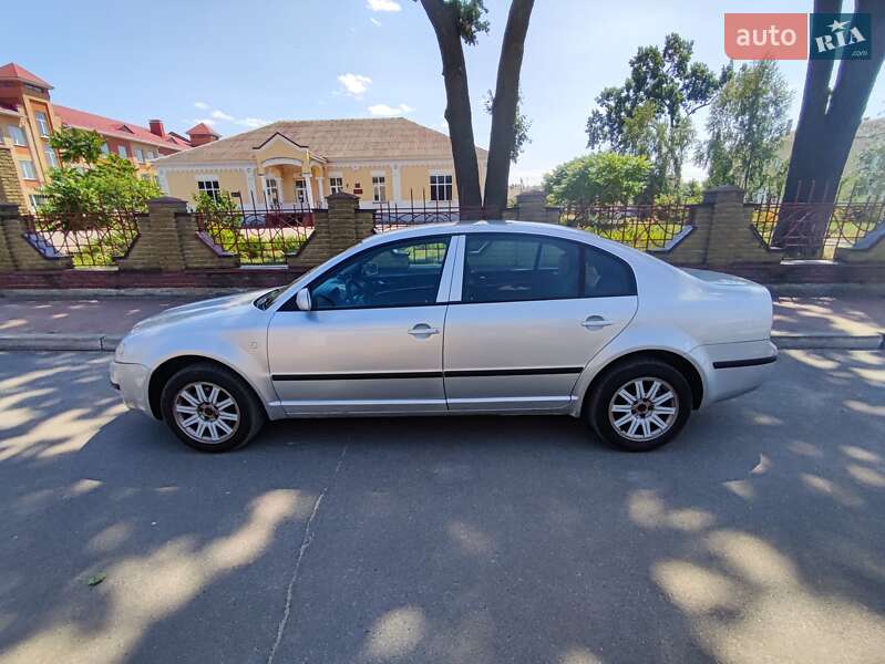 Ліфтбек Skoda Superb 2003 в Калинівці