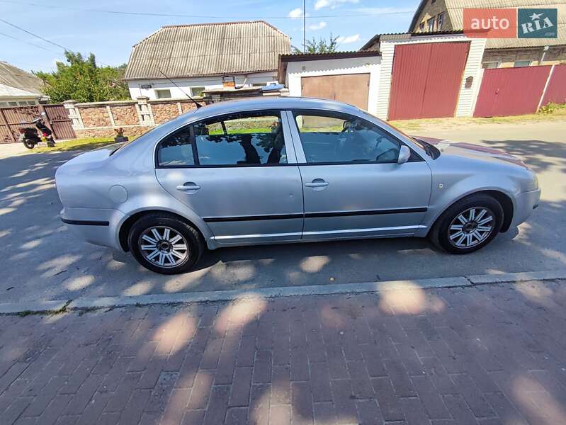 Ліфтбек Skoda Superb 2003 в Калинівці
