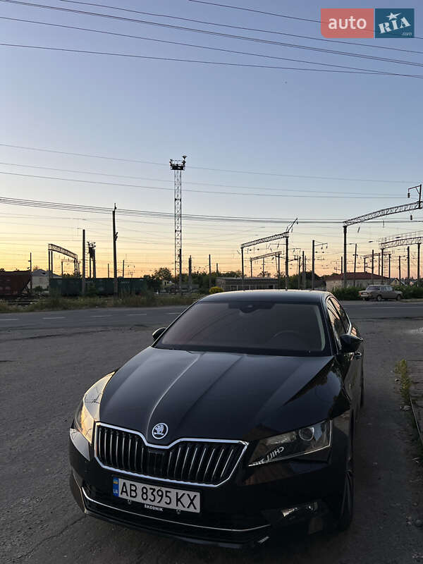 Лифтбек Skoda Superb 2016 в Жмеринке