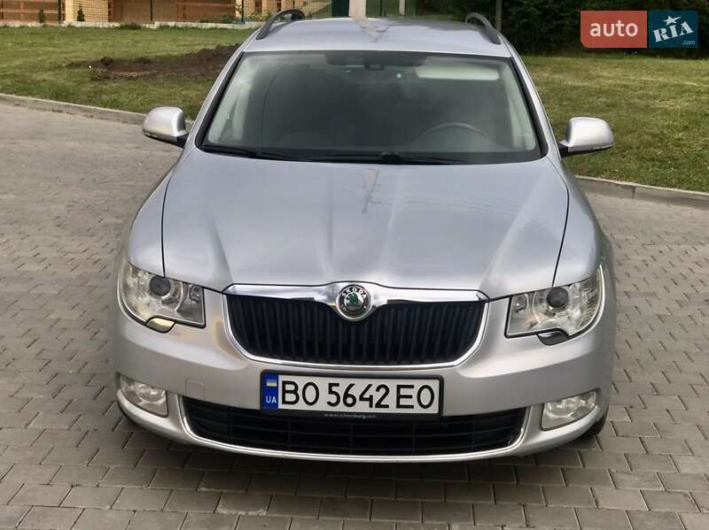 Універсал Skoda Superb 2013 в Тернополі