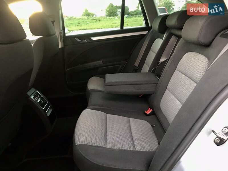 Універсал Skoda Superb 2013 в Тернополі