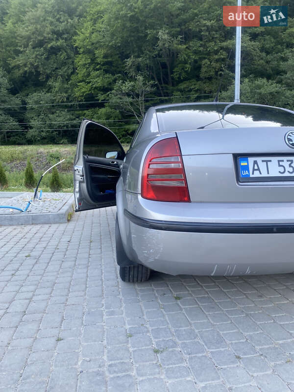 Лифтбек Skoda Superb 2006 в Ивано-Франковске