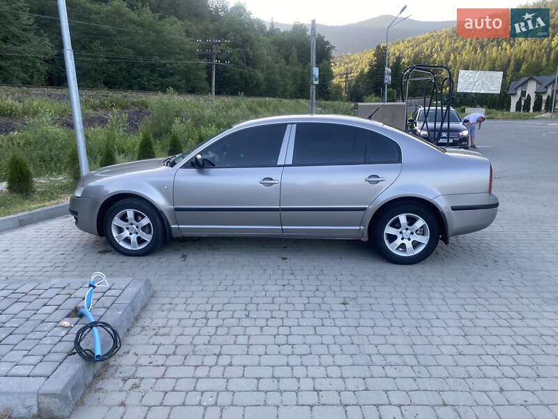 Лифтбек Skoda Superb 2006 в Ивано-Франковске