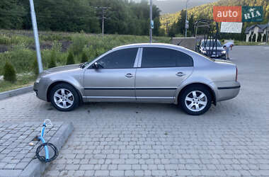 Лифтбек Skoda Superb 2006 в 