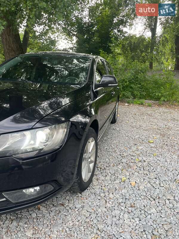Ліфтбек Skoda Superb 2014 в 