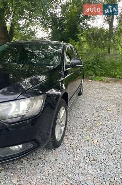 Ліфтбек Skoda Superb 2014 в 