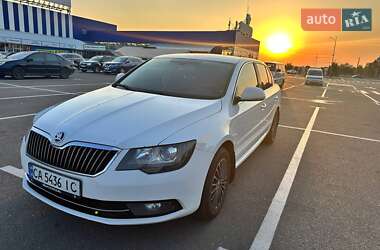 Лифтбек Skoda Superb 2013 в Черкассах