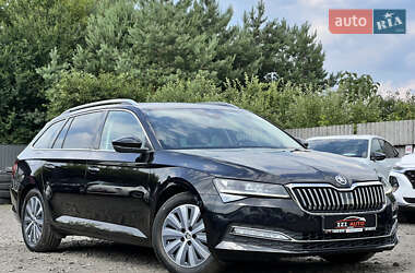 Універсал Skoda Superb 2021 в Луцьку