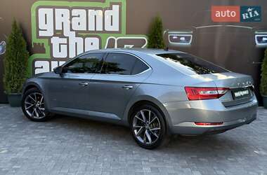 Лифтбек Skoda Superb 2019 в 